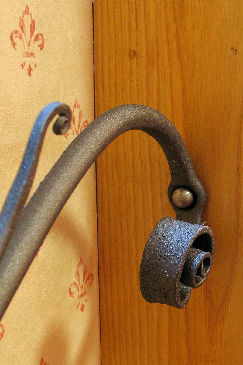 Wrought Iron Screen with discrete fixings 